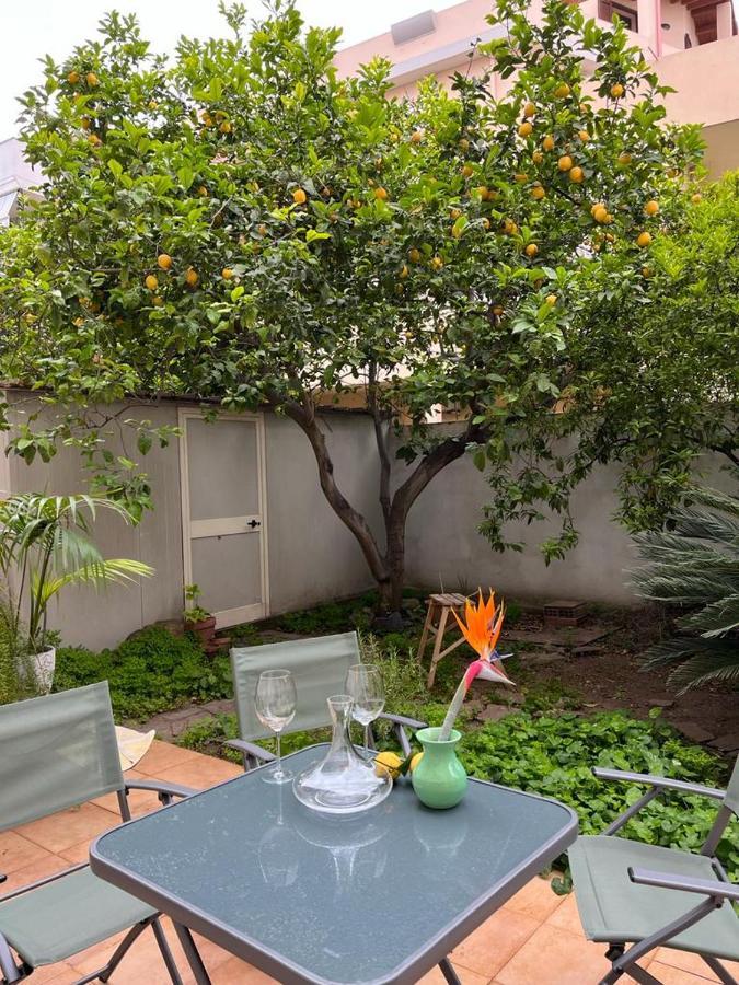 Tangerine Tree House Lägenhet Cagliari Exteriör bild