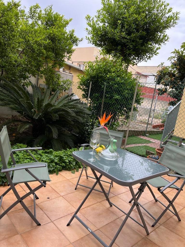 Tangerine Tree House Lägenhet Cagliari Exteriör bild